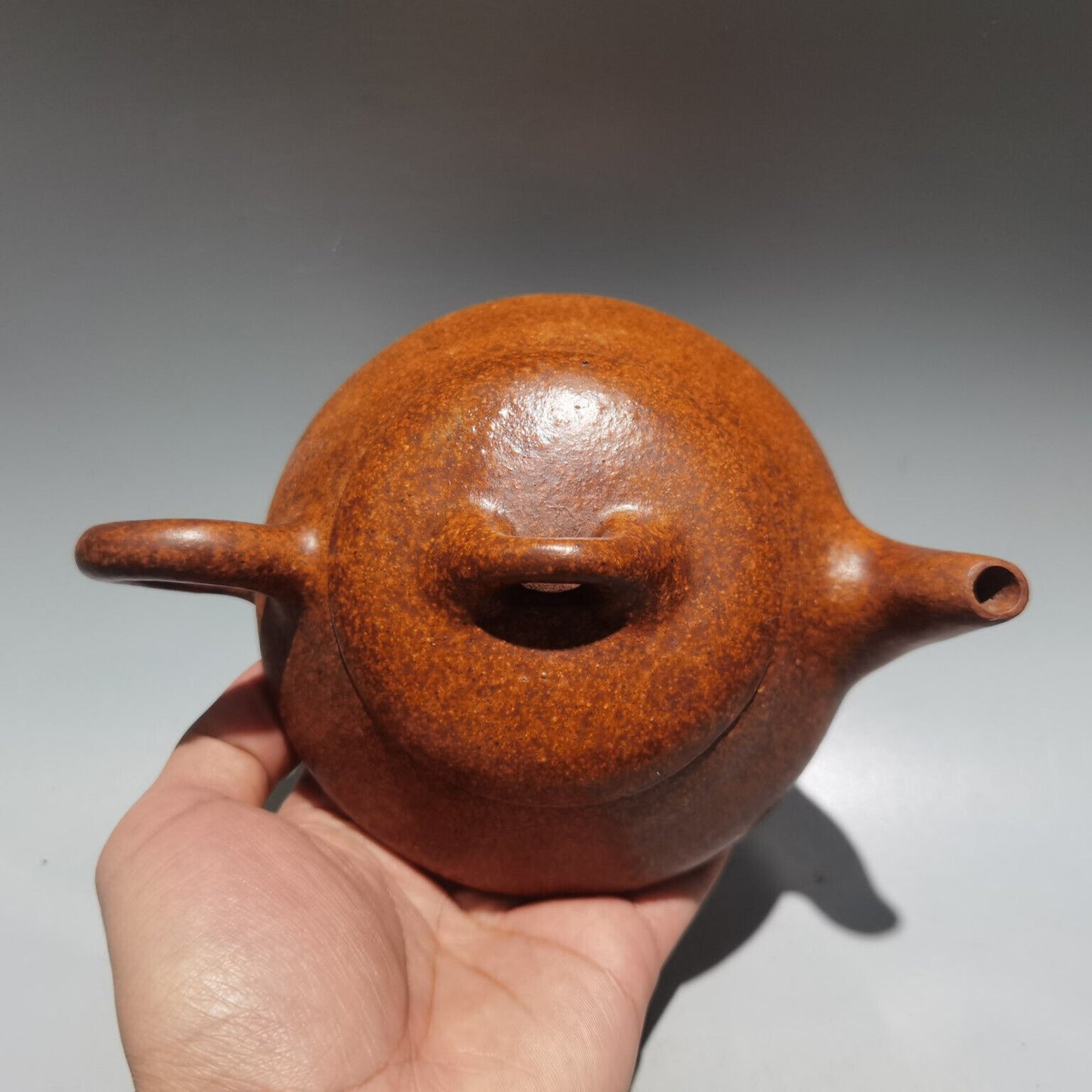 Chinese Yixing Zisha Clay Handmade Exquisite Teapot（汉扁壶 低款：宜兴出品）