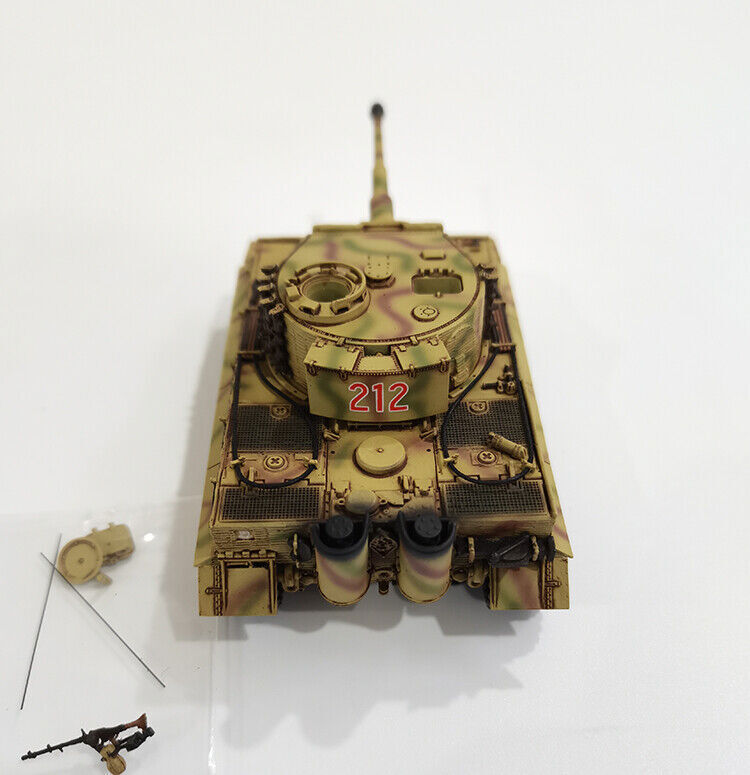 1/72 Tiger Tank Late Type 212 Weitmann Pokaji Village Finished Model Ornaments