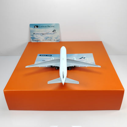 1:400 JC Wings CATHAY PACIFIC BOEING B777-200 Passenger Airplane Diecast Model