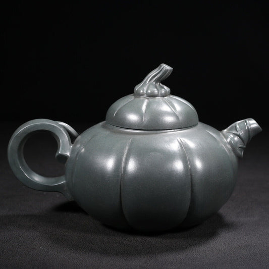 Chinese Yixing Zisha Clay Handmade Exquisite Teapot （南瓜 底款：汪寅仙）