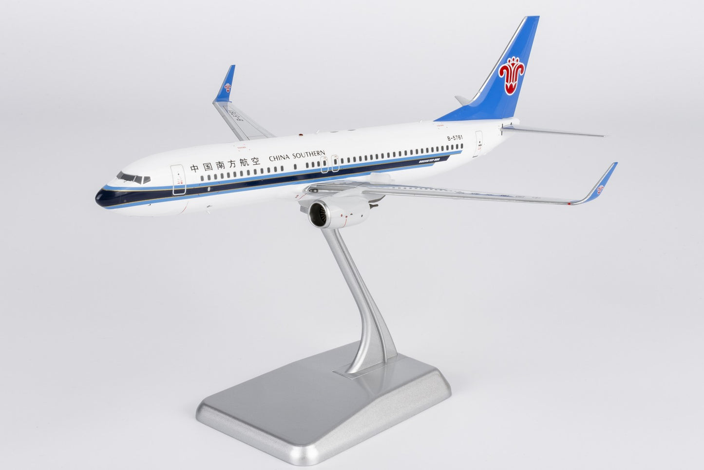 1:200 NGmodels China Southern Boeing 737-800 Passenger Diecast Airplane Model
