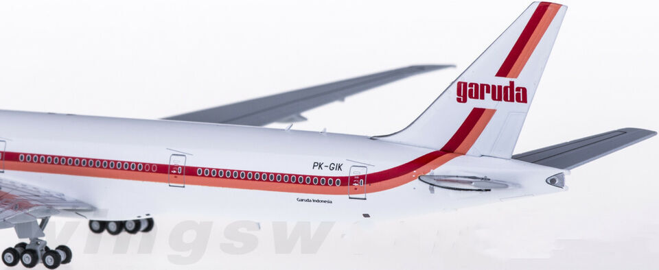 1:400 JC Wings Garuda Indonesia BOEING 777-300ER Passenger Plane Diecast Model