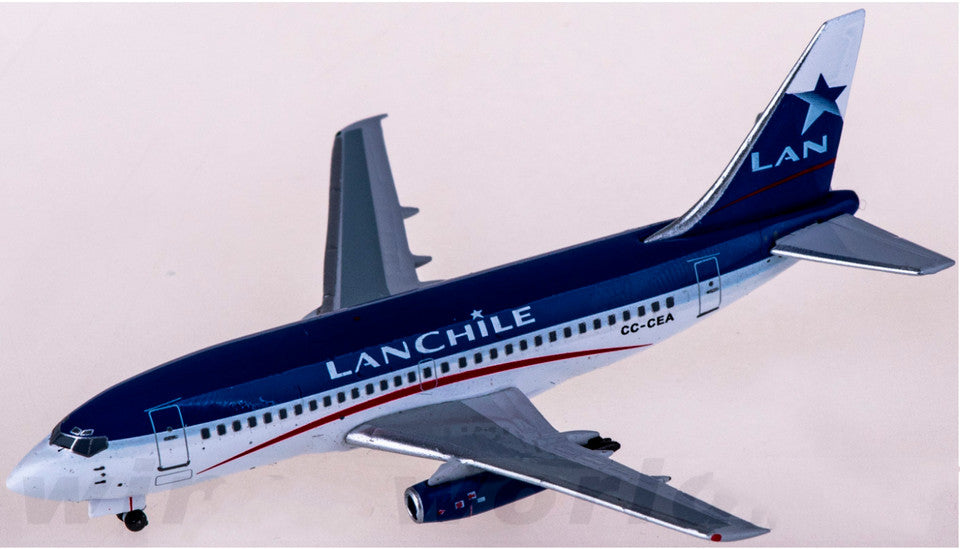 1:400 AeroClassics LANCHILE BOEING 737-200 Passenger Plane Diecast Model