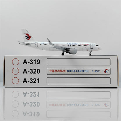 1:400 AeroClassics China Eastern A320 Passenger Airplane Diecast Model