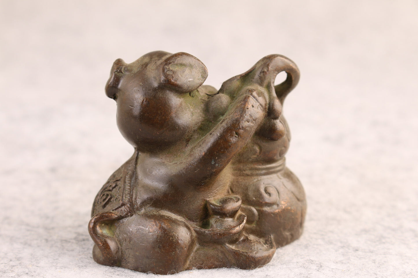 Gift Tea Pet Chinese Bronze Pig Figure Lovely Animal Art Statue Decoration