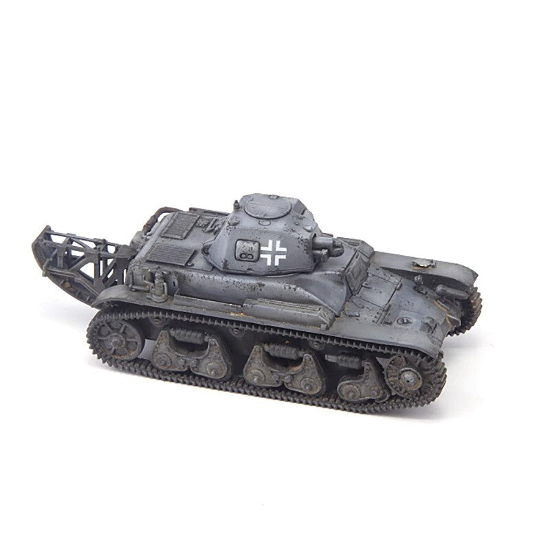 S-Model 1/72 German 35R731(f) Military Tank Finished Model Toys Ornament