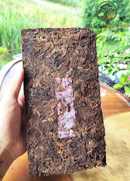 1000g Ripe Tea Brick Aged Pu Erh Tea Old Tea Head Brown Mountain Yunnan Pu'er