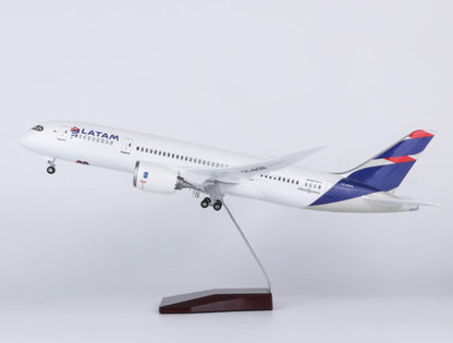 1:130 43CM LATAM BOEING 787 Passenger Airplane Landing Gear Resin Aircraft Model