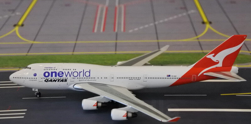 Phoenix QANTAS B747-400 ONE World VH-OEF 1/400 diecast plane model aircraft