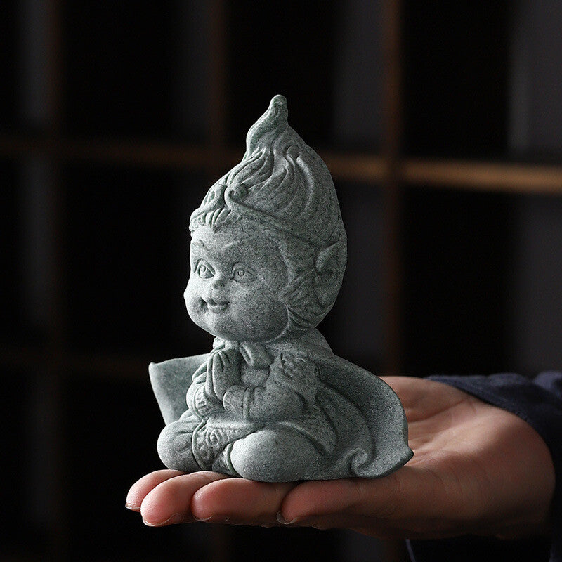 Black Myth-wukong Monkey King China Artware Sunwukong Statue With Stick Tea Pet
