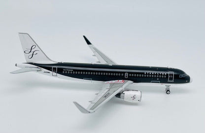 1:400 Phoenix STAR FLYER AIRBUS A320 Passenger Airplane Diecast Aircraft Model