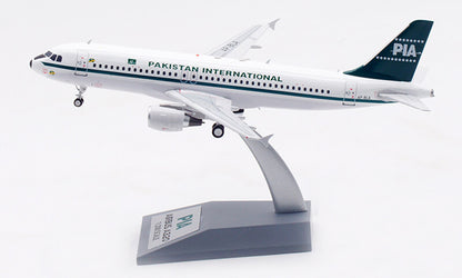 1:200 InFlight PIA PAKISTAN INTERNATIONAL AIRBUS A320 Airplane Diecast Model