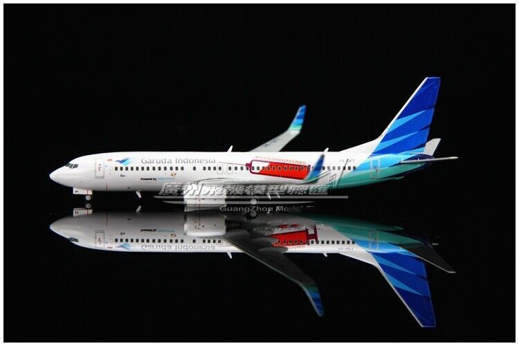 1:400 JC Wings Garuda Indonesia BOEING 737-800 Passenger Airplane Diecast Model