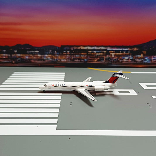 1:400 Geminijets Delta Air Lines B717 N947AT Passenger Airplane Diecast Model