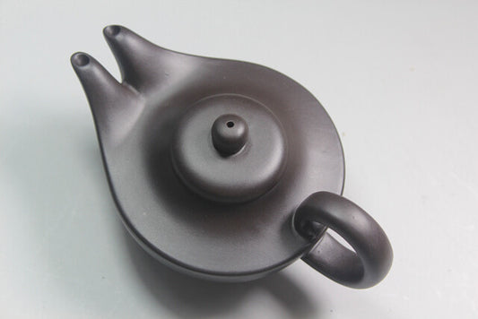 5.5” China Yixing Zisha Pottery Purple Clay Handmade 160ML Teapot 双嘴曲壶
