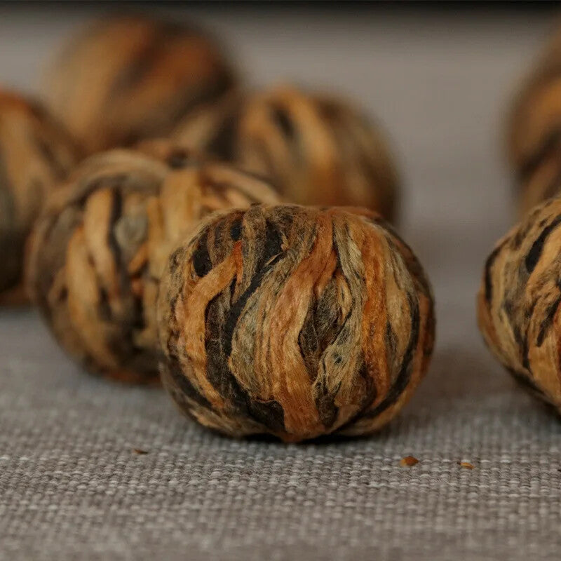 Chinese Dian Hong Cha Yunnan Black Tea Ball Hydrangea Dragon Ball Golden Ball