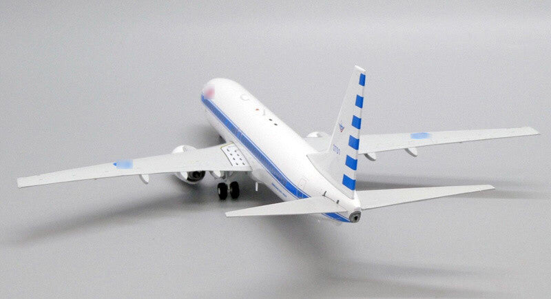 JC WINGS ROCAF Coating of Taiwan Air Force FOR BOEING 737-800 3701 1/200 Model