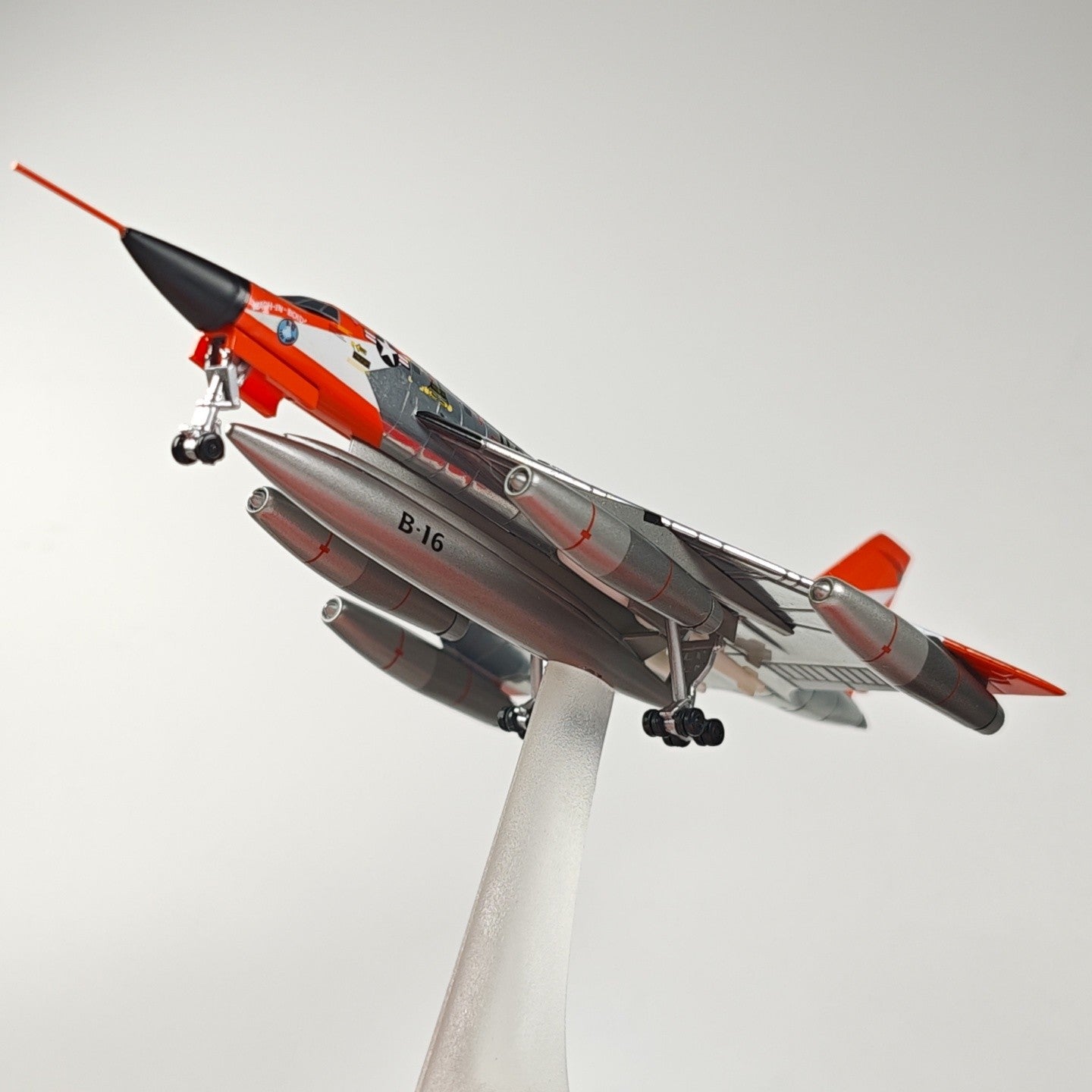 1:200 Herpa U.S. Air Force Convair XB-58 Hustler Aircraft Diecast Airplane Model