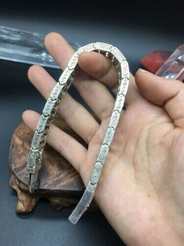 Asian chinese old miao silver hand cast statue bracelet jewel cool gift