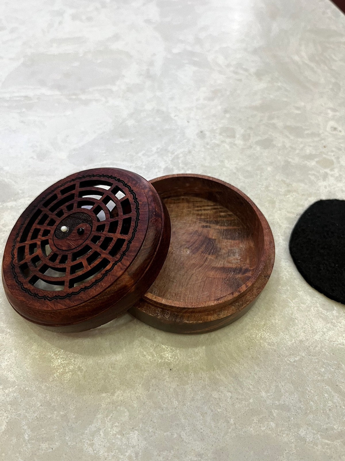Vietnamese Rosewood Bagua Incense Box 8.5×2.7cm Car Portable Coil Censer
