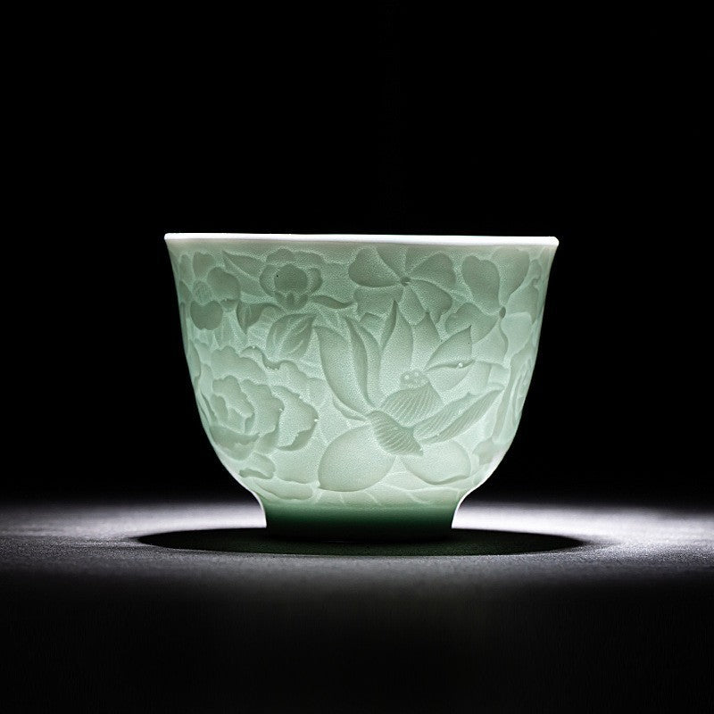 Jingdezhen Porcelain Gaiwan Creative Tureen Teacup Flower Relief Tea Set Ceramic