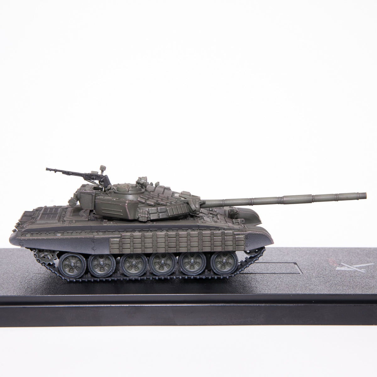 1:72 ARTISAN T-72B2 Main Battle Tank Plastic Diecast Army Military Armor Model