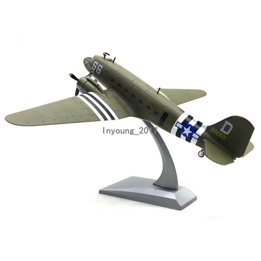 1/100 WWII Douglas C-47 Transport Plane Model Aircraft Diecast Airplane Model