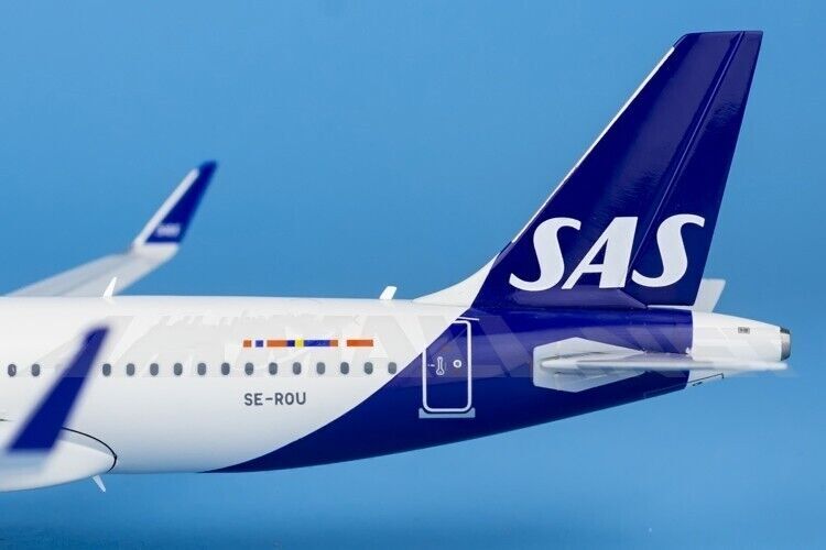 1:200 JC Wings SAS AIRBUS A320neo Passenger Airplane Diecast Aircraft Model