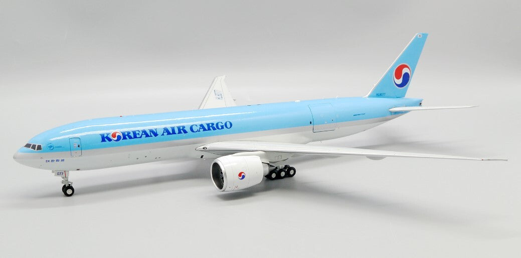 1:200 32CM JC WINGS KOREAN AIR 777-200LRF Aircraft Plane Diecast Airplane Model