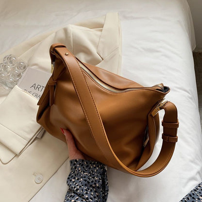 Soft Surface Large Bag Summer Fashion Underarm Purses Shoulder Bags 28*13*19 CM
