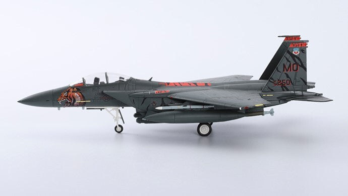 1/72 USAF F-15E Model F15 Combat Bomber Tiger Club
