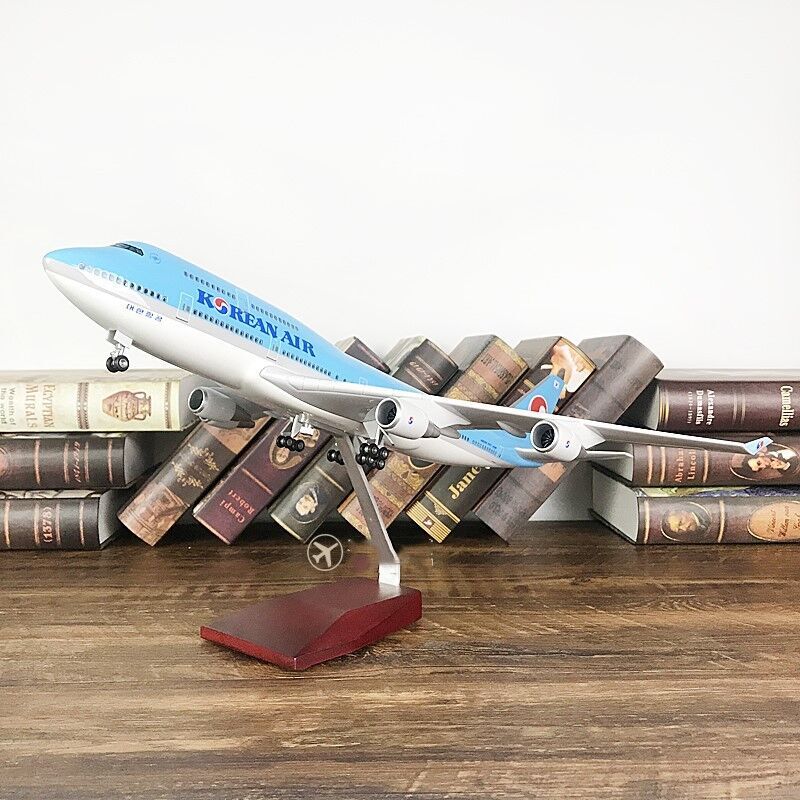 47CM 1:150 KOREAN AIR BOEING 747-400 Airplane Landing Gears Resin Plane Model
