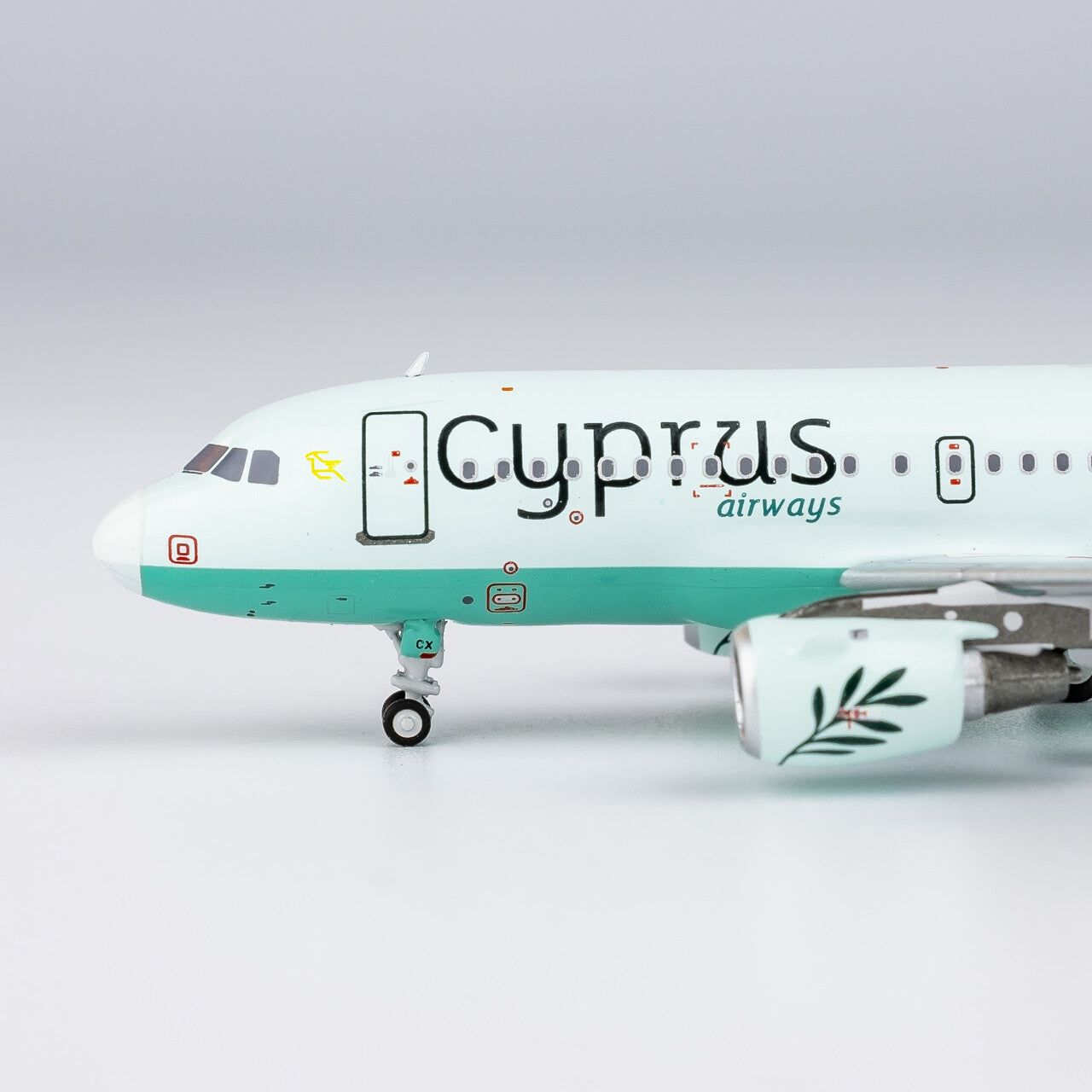 1:400 NG Model Cyprus Airways AIRBUS A319 Passenger Airplane Diecast Plane Model