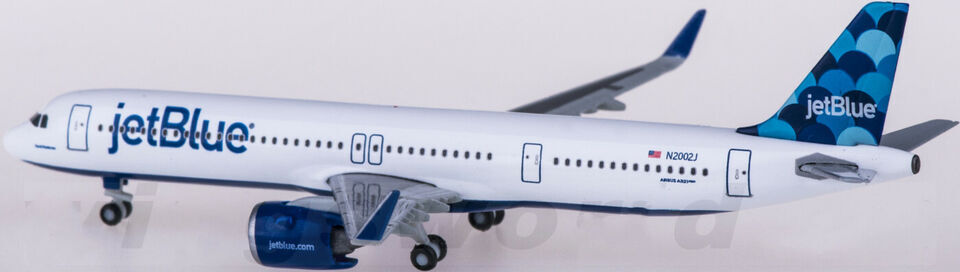1:500 Herpa JetBlue AIRBUS A321neo Passenger Aircraft Diecast Airplane Model