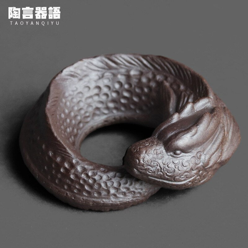 Rock pottery clay Chinese dragon tea pet handmade retro pottery Kung Fu tea Pet