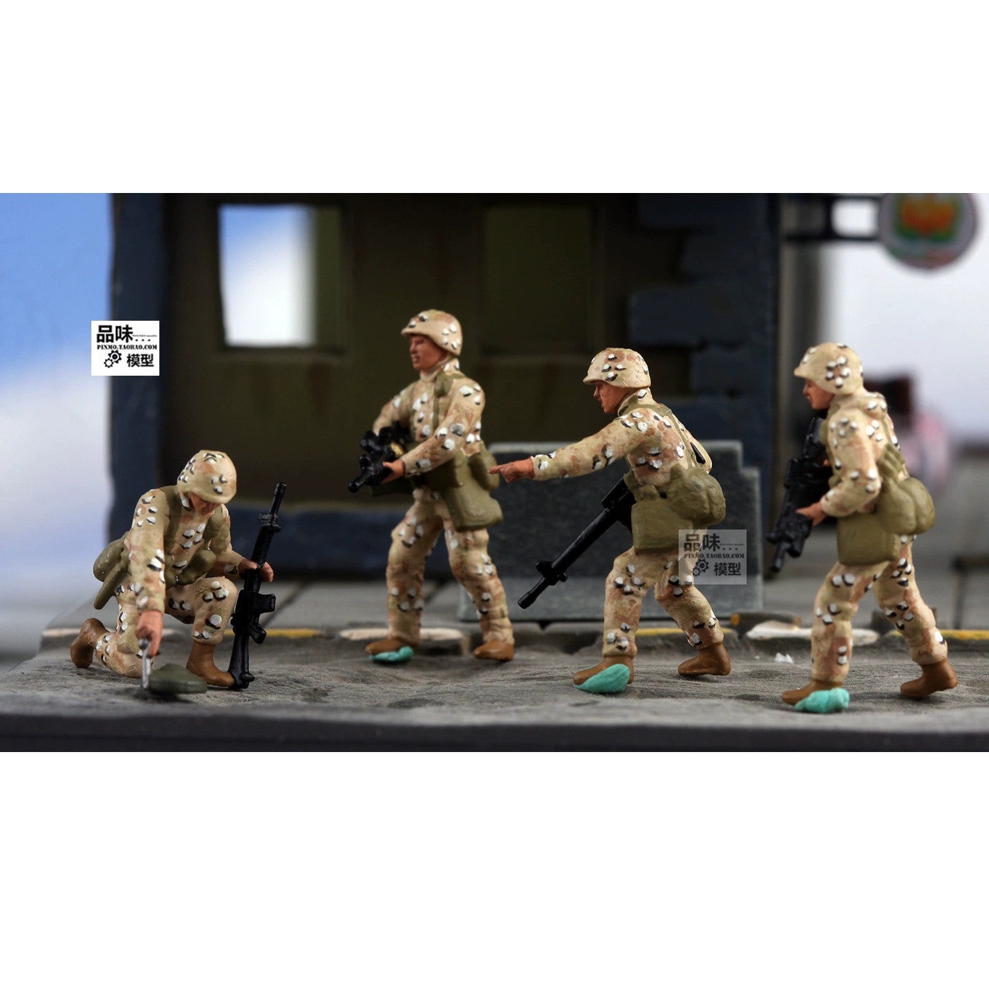 1/72 US Marine Corps 1st Division 4pcs Person Mine Clearance Team Finished Model