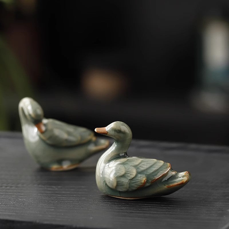 1Pc Exquisite Ceramic Cute Duck Tea Table Decoration Accessories Tea Pet