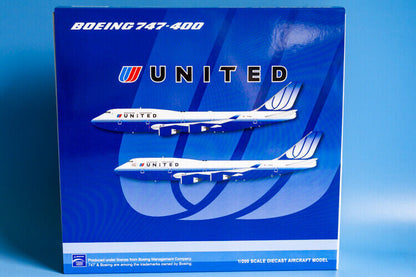 1:200 35CM JC Wings UNITED BOEING 747-400 Passenger Plane Diecast Aircraft Model