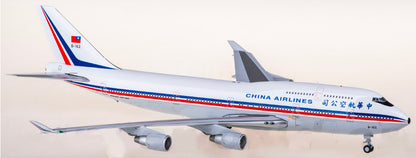 1:200 JC Wings China Airlines Boeing 747-400 Passenger Diecast Airplane Model