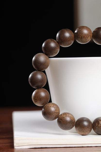12mm Chinese Natural Eaglewood Handmade Exquisite Bracelets 31309
