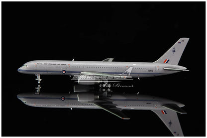 1:400 JC Wings ROYAL NEW ZEALAND AIR FORCE BOEING 757-200 Airplane Diecast Model