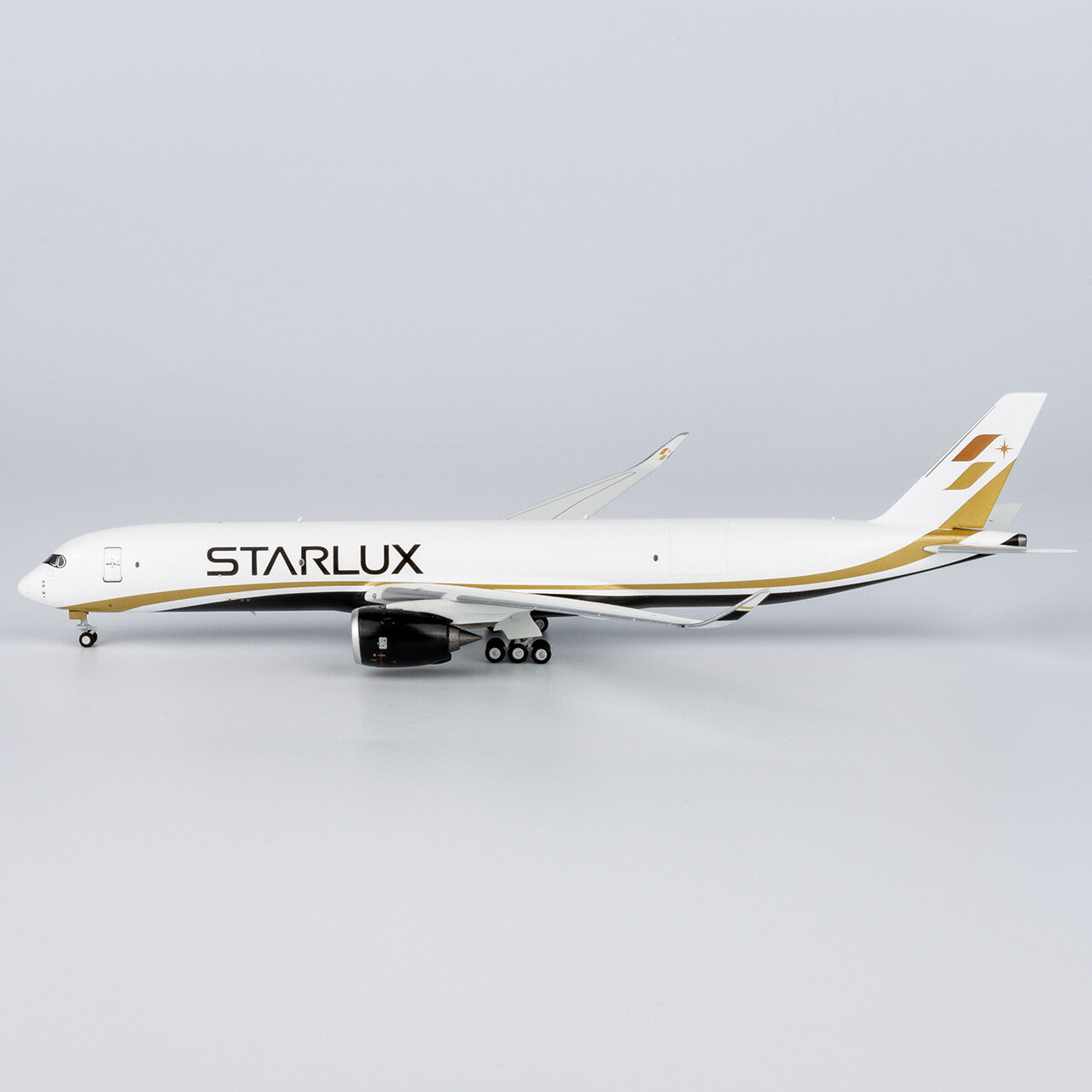 1:400 NGmodels SAS McDonnell Douglas MD-87 Passenger Airplane Diecast Model
