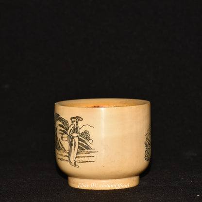 Collecting Handicrafts Carving Beautiful Wine and Tea Cup Ornaments