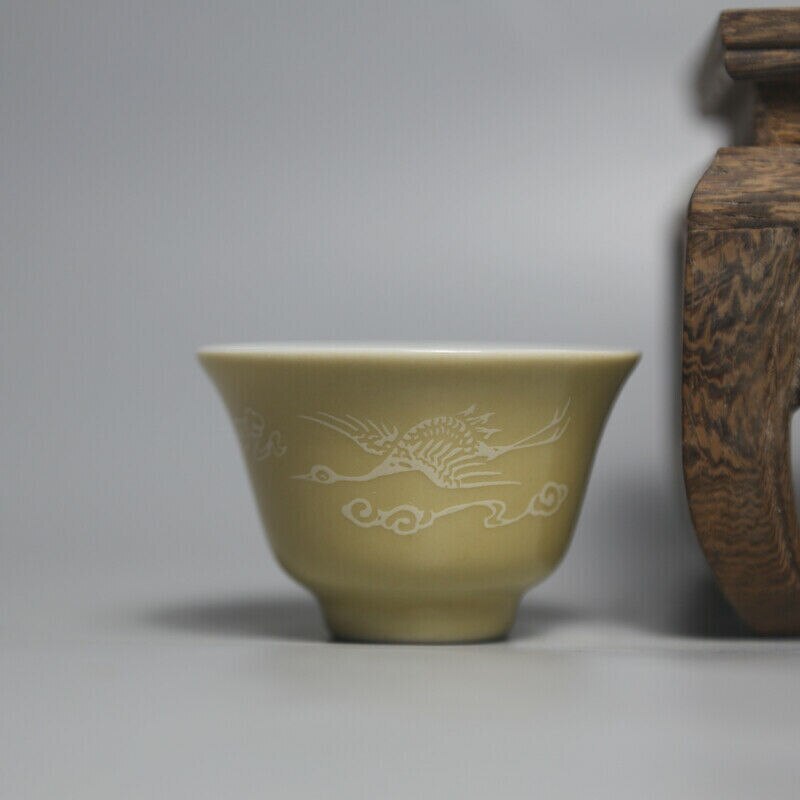2.6 inch Chinese Jingdezhen Yellow Glaze Porcelain Crane Design Teacup Cup