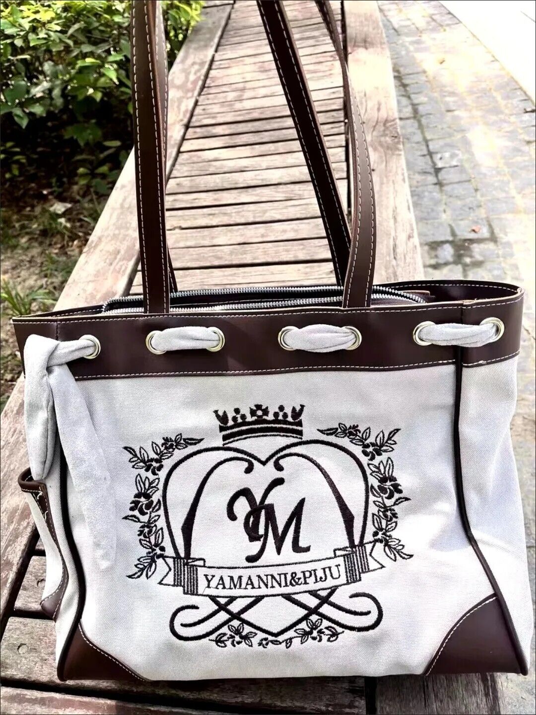 New Trendy Vintage Shoulder Bag For Women Embroidery Letters Heart Canvas Gift