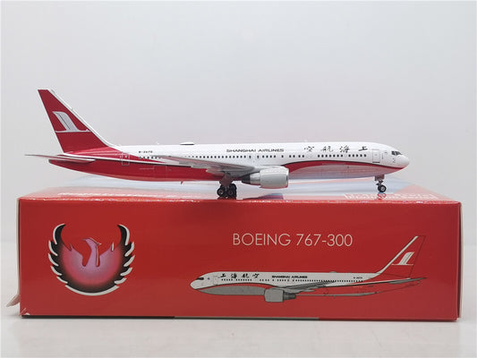 1:400 Phoenix SHANGHAI AIRLINES B767-300 Airplane Diecast Aircraft Plane Model