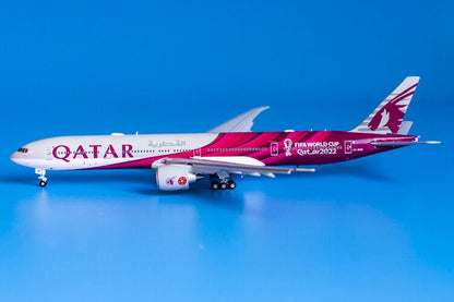 1:400 JC Wings QATAR BOEING 777-300ER Passenger Airplane Flap Down Diecast Model