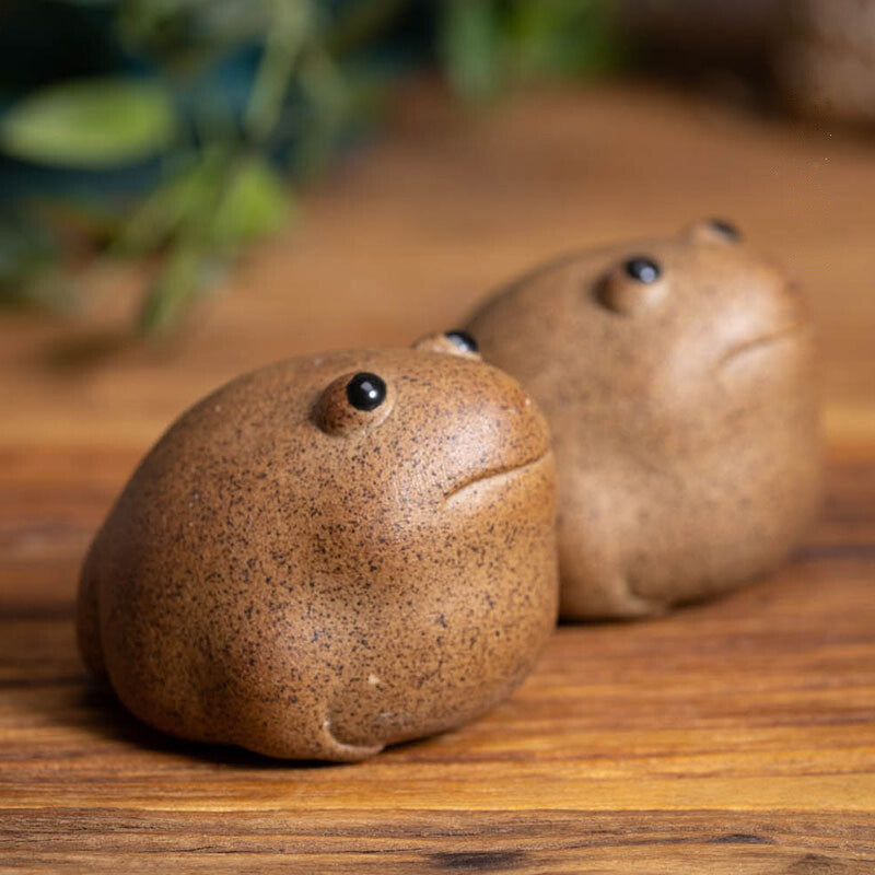 Chinese Handmade Porcelain Luck Frog Tea Pet Zen Tea Set Coarse Pottery Collect