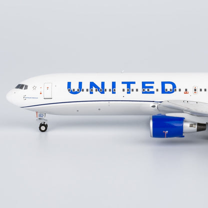 1:400 NGmodels United Airlines Boeing 767-300ER Passenger Airplane Diecast Model