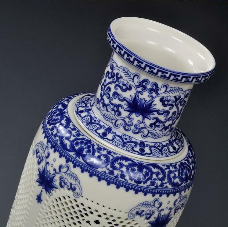 ChinaPorcelainBlue-and-white Hollow Ceramics Double-deck Flower Wooden Club Vase